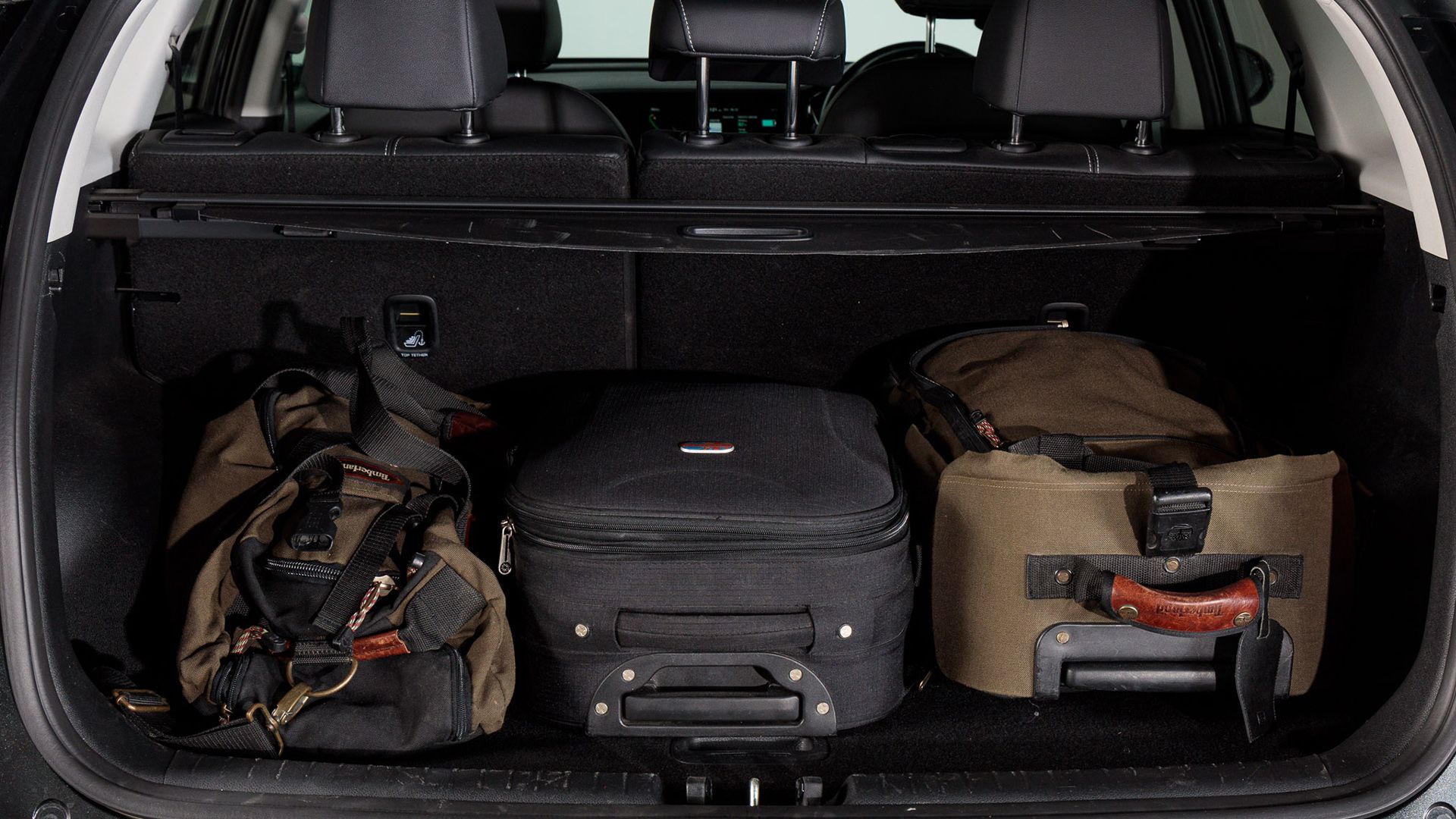 NIRO - Kia e niro boot grey.jpg