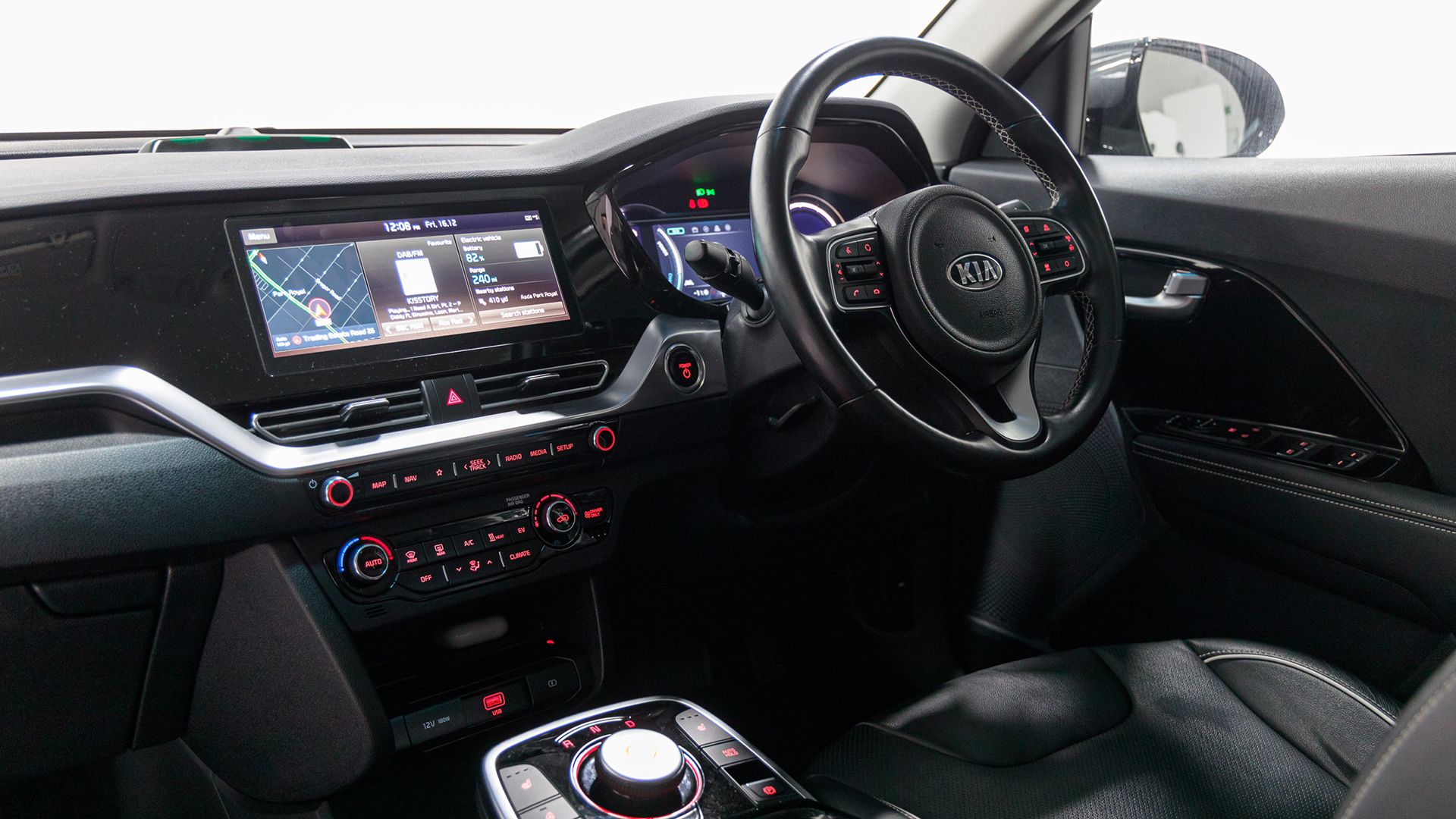 NIRO - Kia e niro interior grey.jpg