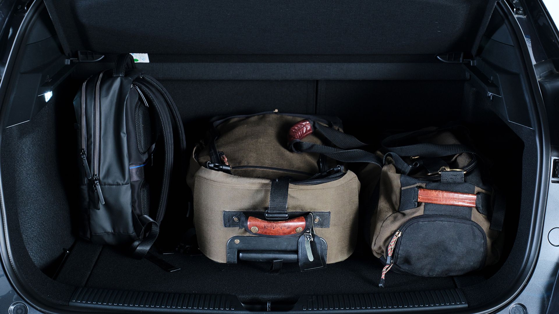 4 TROPHY - MG4 Trophy Long Range boot copy.jpg