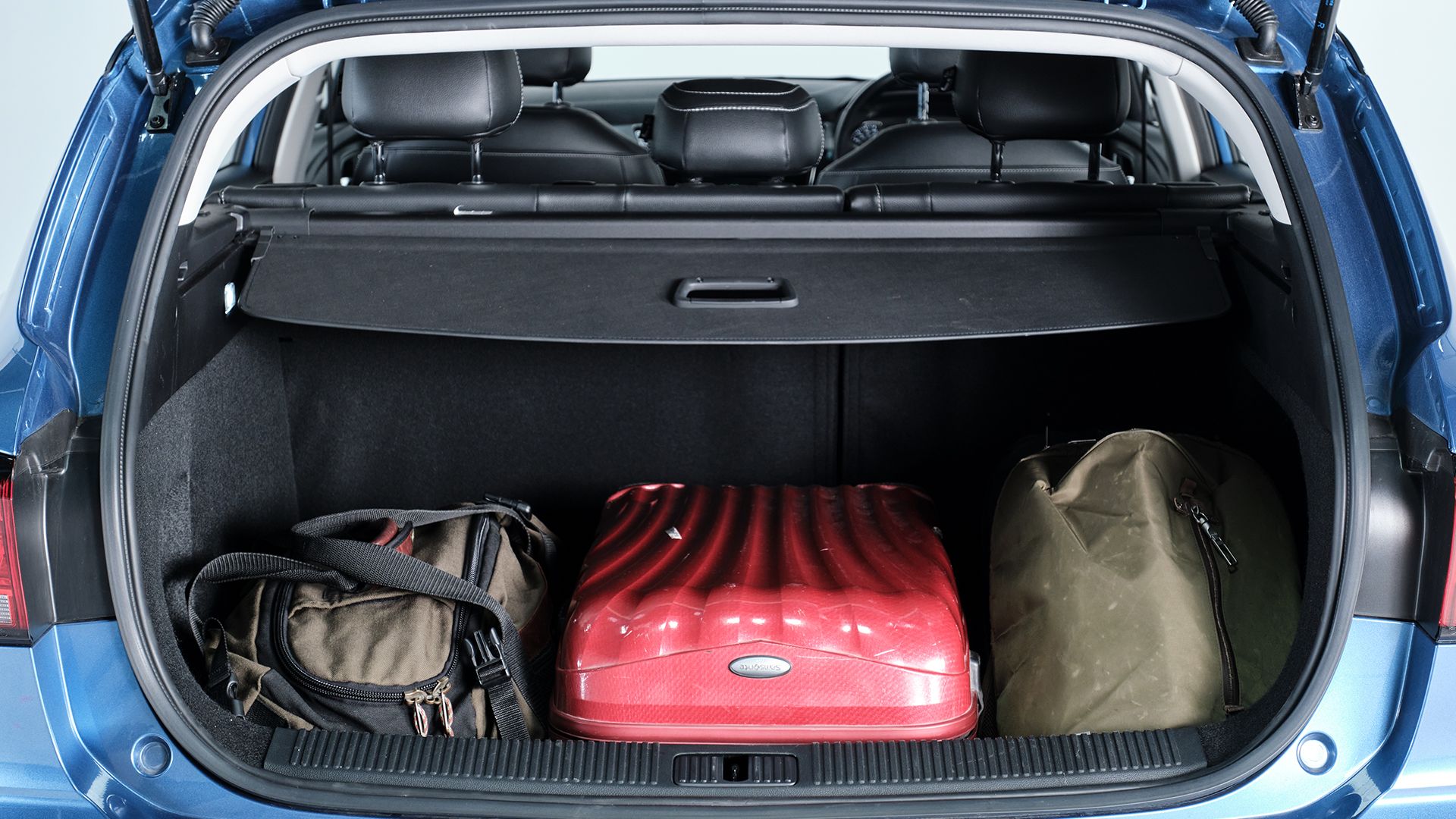 5 EXCLUSIVE - MG5 EV Long Range Exclusive boot copy.jpg