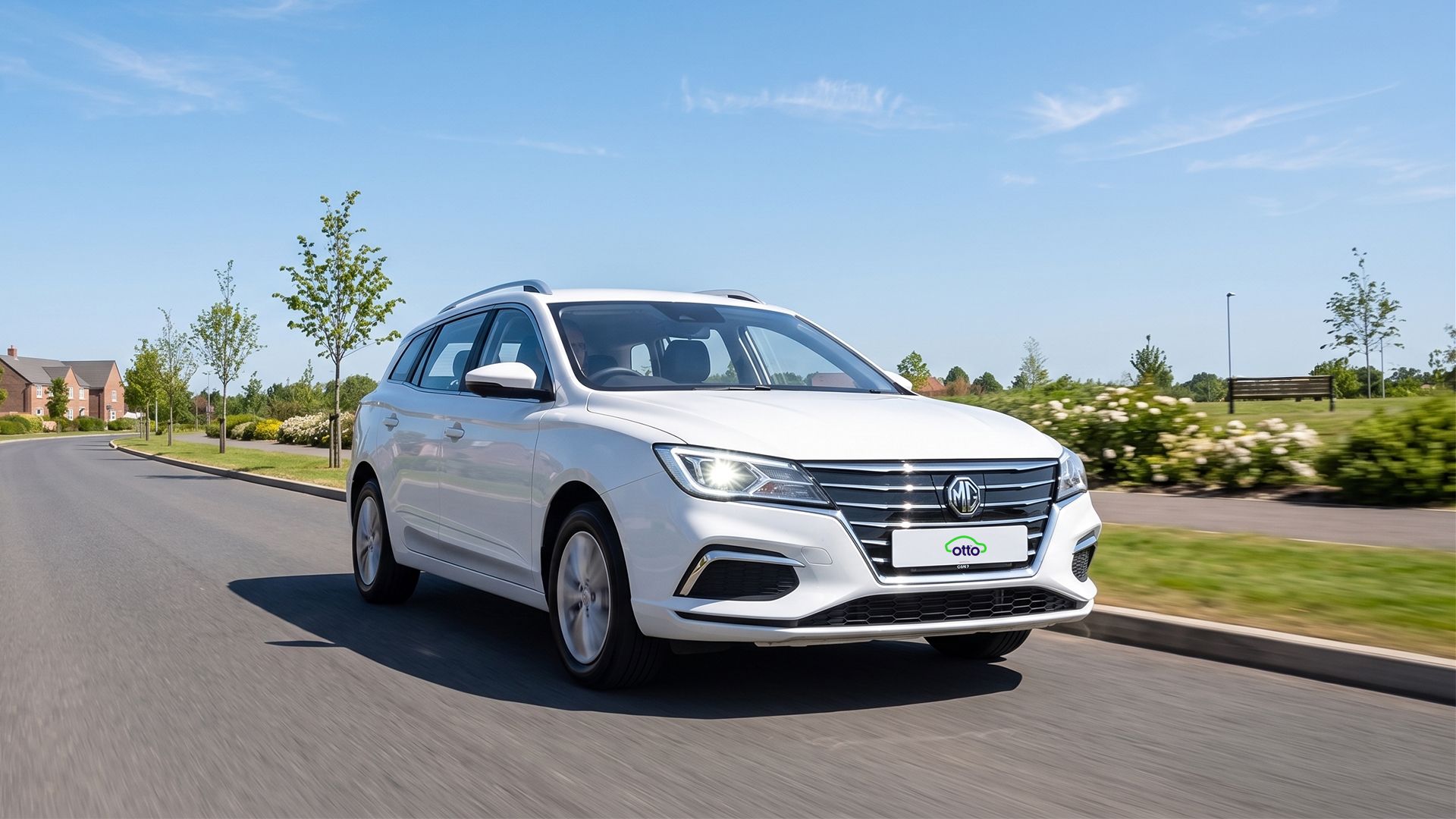 MG5 Excite Long Range driving on the road