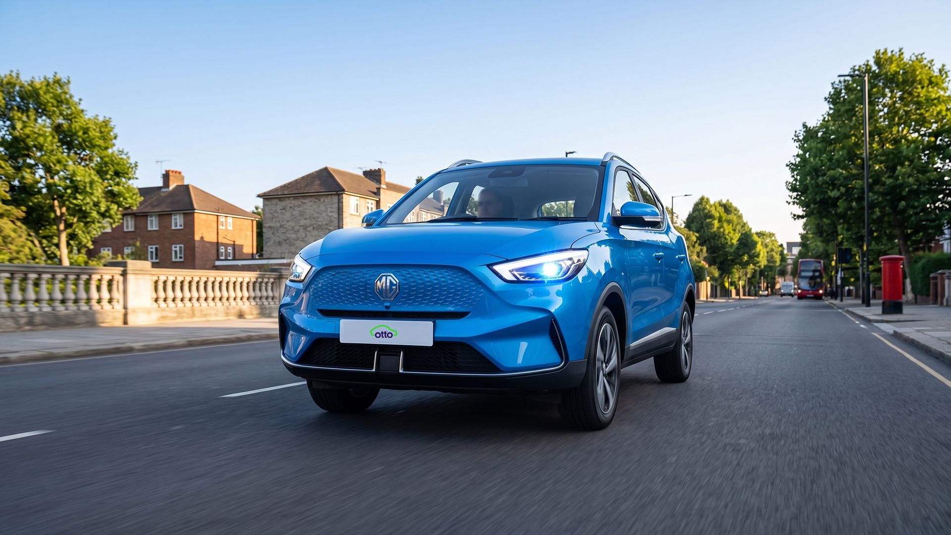 MG ZS Trophy EV Long Range lifestyle driving on the road in London