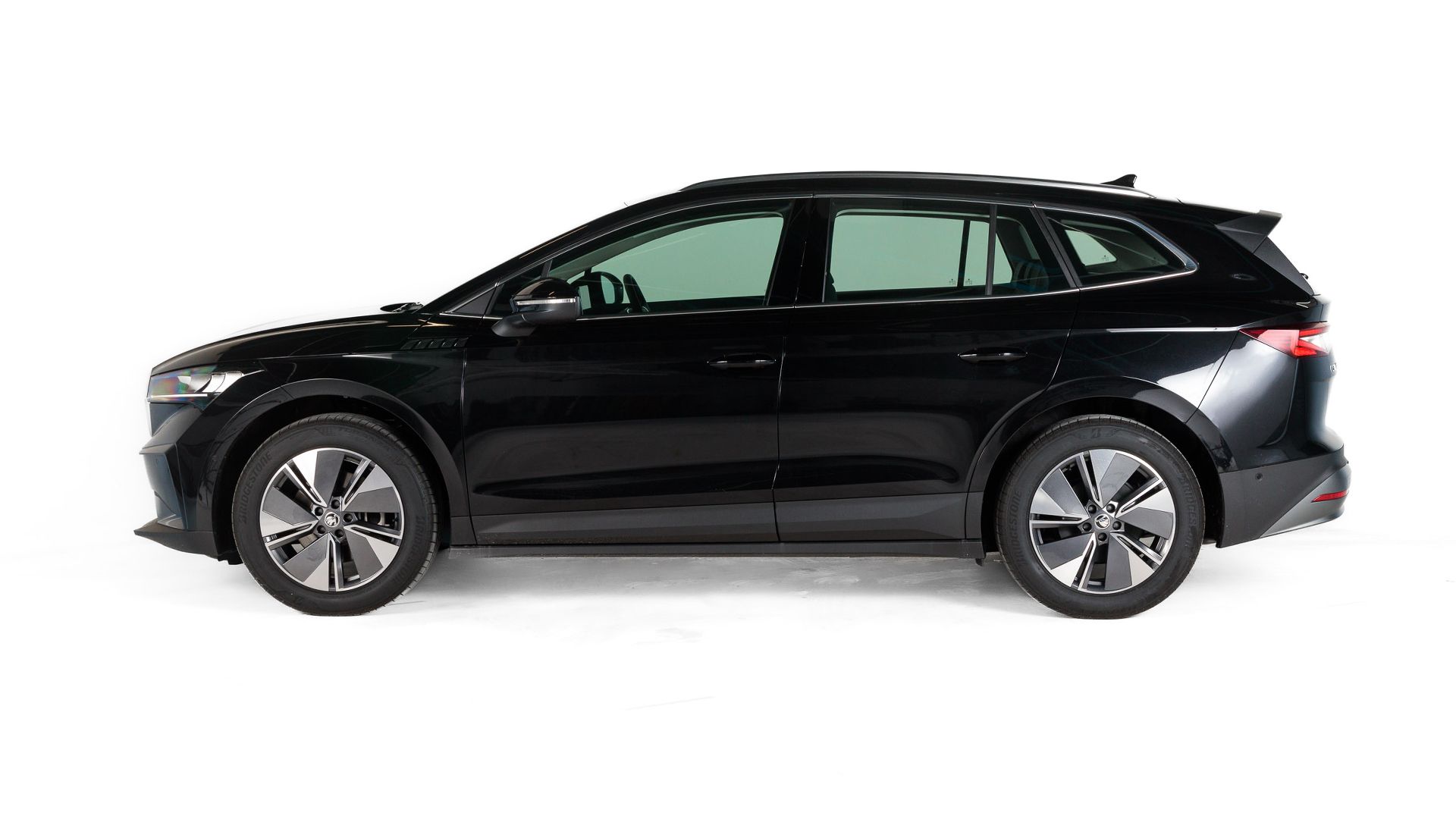 ENYAQ IV 80 - Skoda enyaq iv80 side copy.jpg