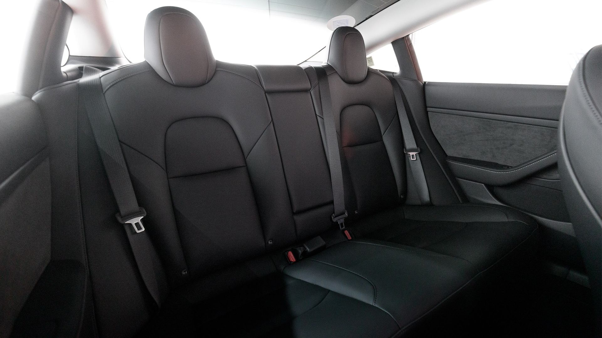 MODEL 3 E - Tesla Model 3 seats copy.jpg